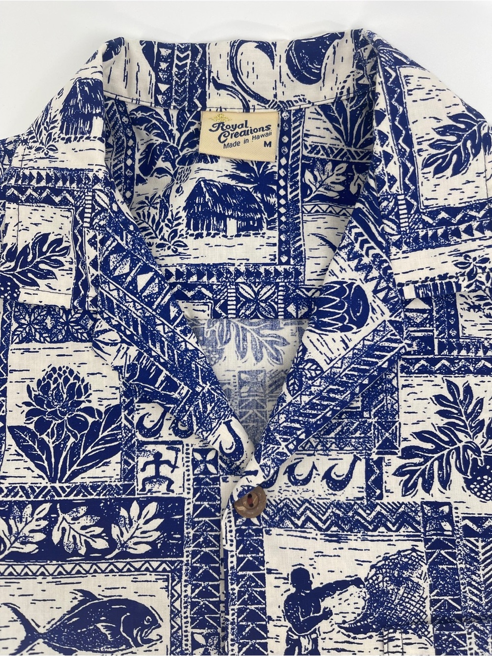 Royal Creations Blue and Off White Printed Hawaiian Aloha Shirt, Size M
